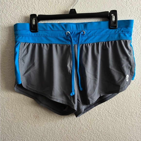 Free Country Women's Swim Shorts in Gray and Blue L - Picture 2 of 11